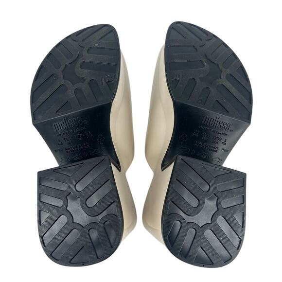 Melissa Mia White Platform Clog - Picture 13 of 15